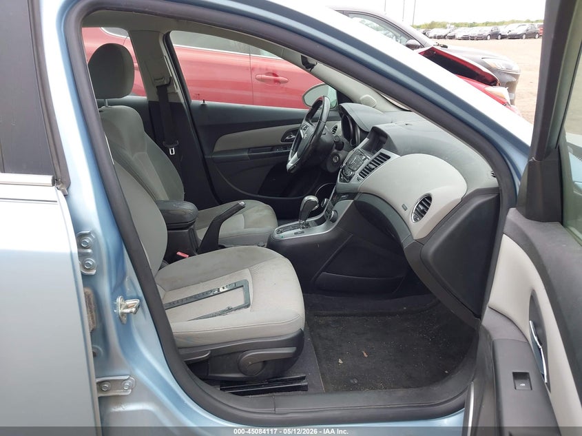 2011 CHEVROLET CRUZE auction photo 5