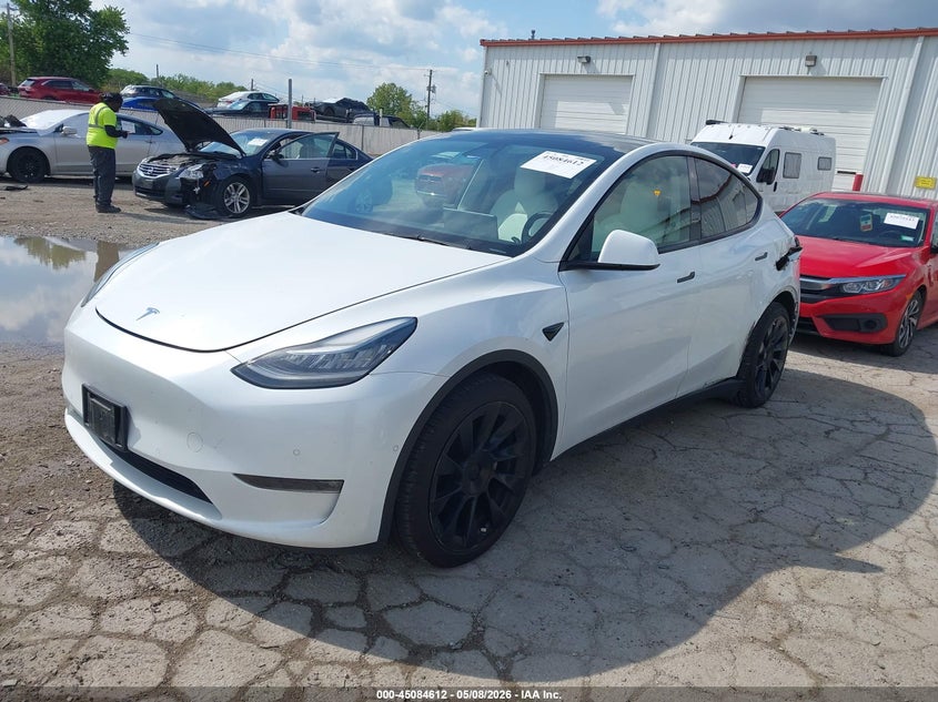 Vin: 5yjygdee2mf121050, lot: 45582175, tesla model y long range dual motor all-wheel drive 20212