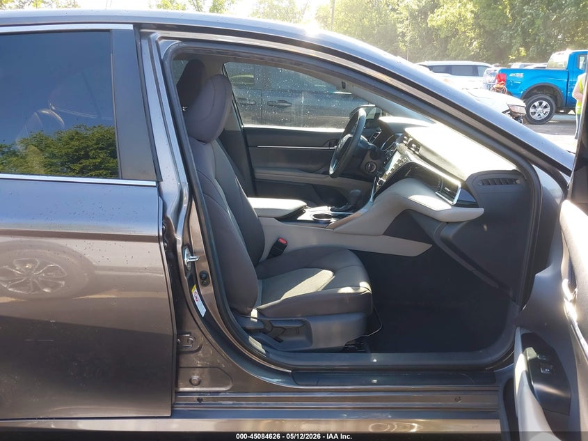 2018 Toyota Camry - вигляд 5