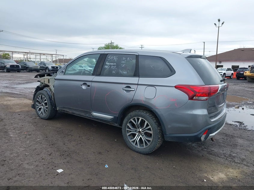 2018 MITSUBISHI OUTLANDER auction photo 3