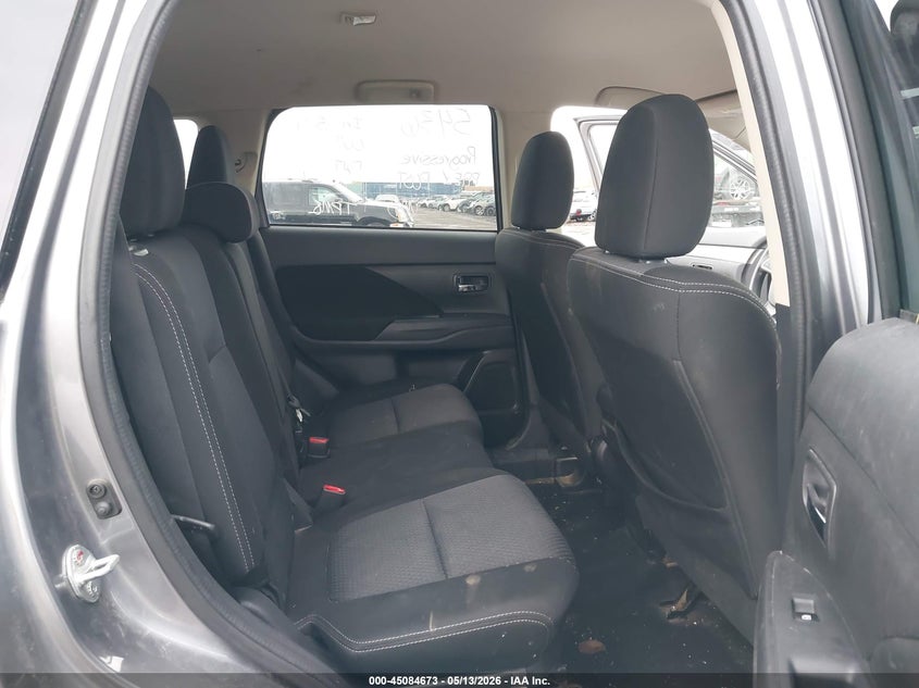 2018 MITSUBISHI OUTLANDER auction photo 8