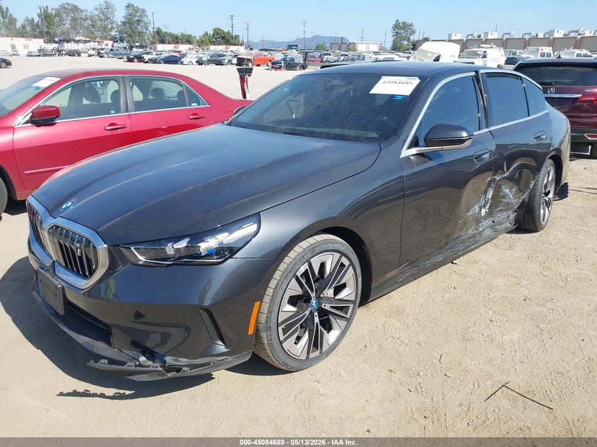 2024 BMW I5 auction photo 2