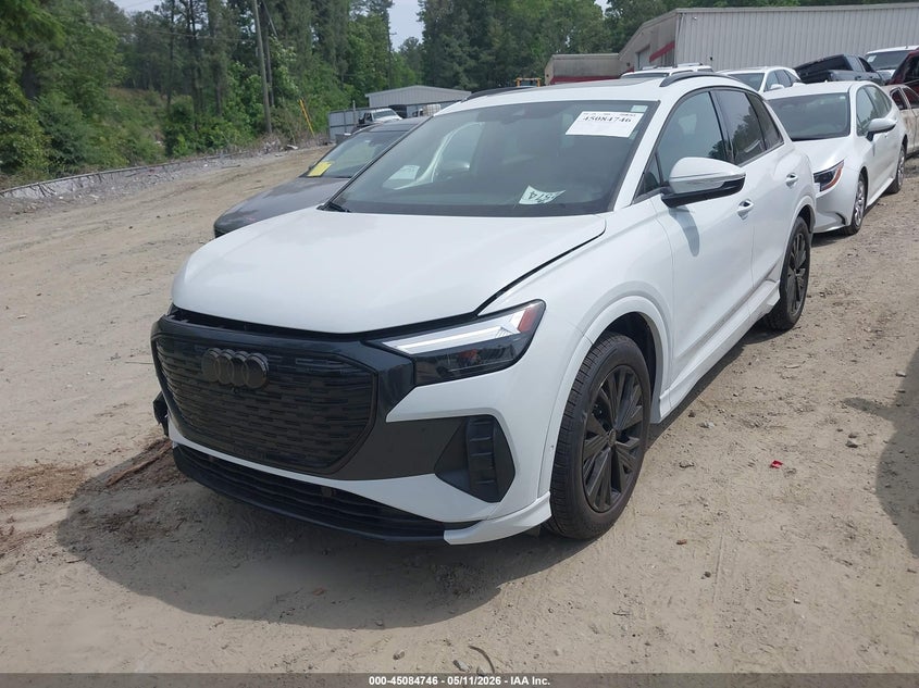 Vin: wa1bcbfz0pp008354, lot: 45582309, audi q4 e-tron premium plus 40 rwd 20232