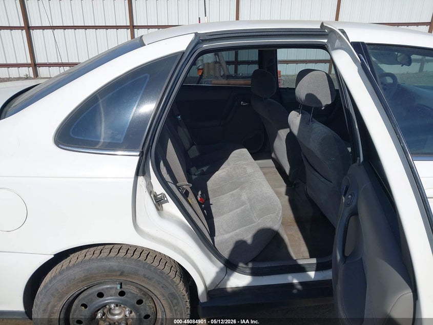2002 Saturn L-Series L200 VIN: 1G8JU54F72Y592628 Lot: 45084901