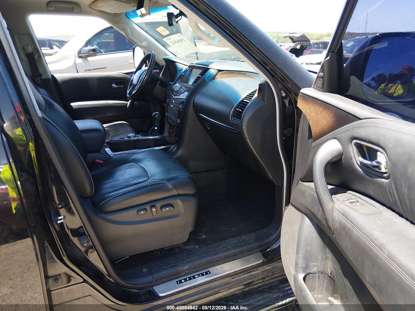 2014 INFINITI QX80 auction photo 5