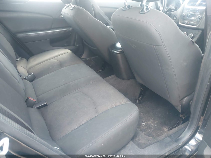 2013 DODGE AVENGER auction photo 8