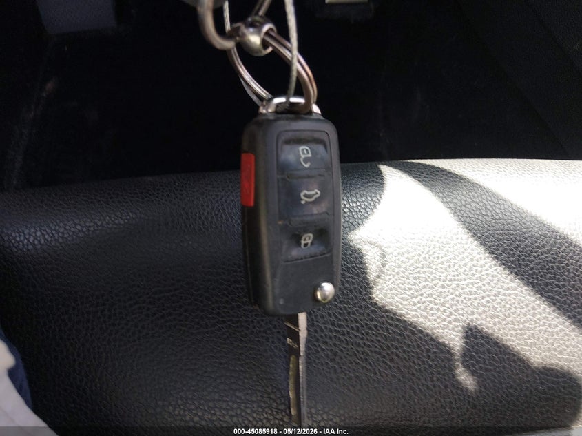 2017 VOLKSWAGEN JETTA GLI — Photo 11
