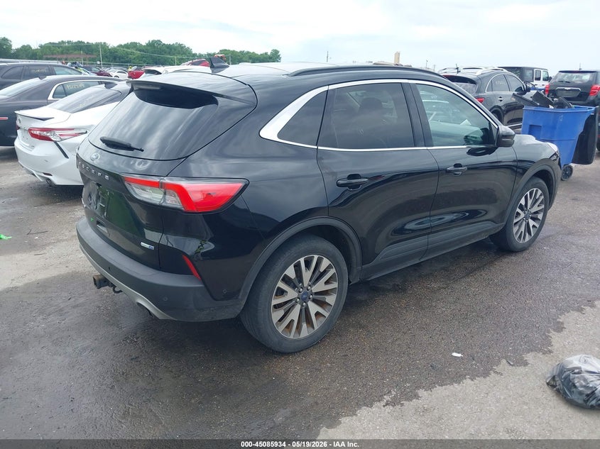 Vin: 1fmcu9j91lua73681, lot: 45583498, ford escape titanium 20204