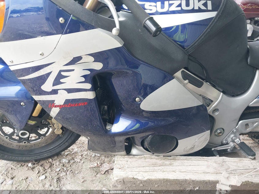 2004 Suzuki Gsx1300 R VIN: JS1GW71A342102507 Lot: 45085941