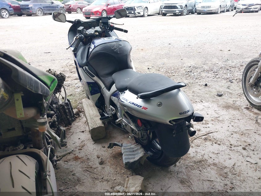 2004 SUZUKI GSX1300 auction photo 3