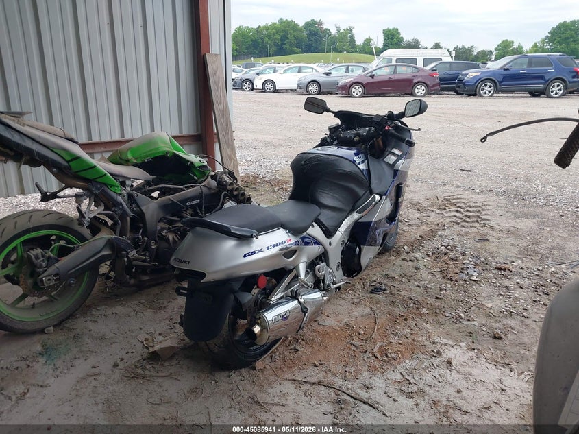 2004 SUZUKI GSX1300 auction photo 4