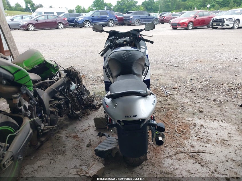 2004 SUZUKI GSX1300 auction photo 6