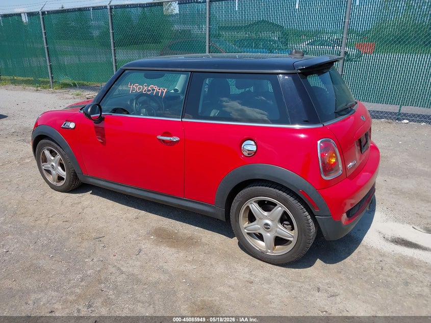 2010 Mini Cooper 1.6 Mini S red Lot 111045085949 Vin WMWMF7C57ATX44756