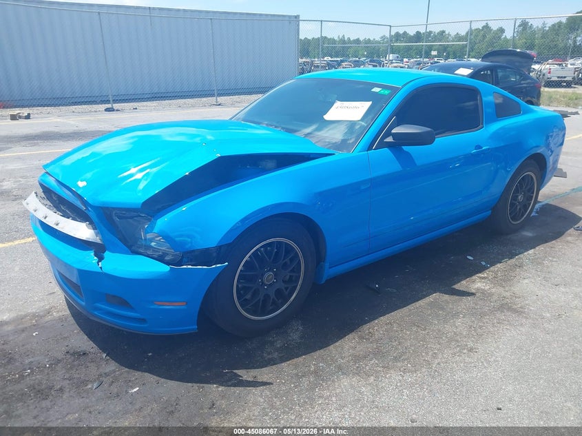 2014 Ford Mustang V6 1ZVBP8AM7E5205228 photo 1