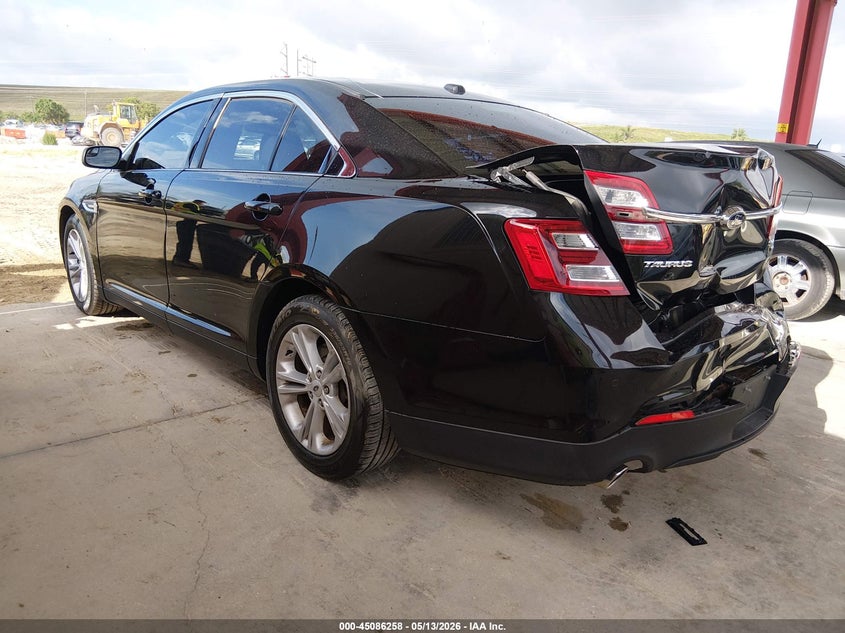 2015 FORD TAURUS auction photo 3