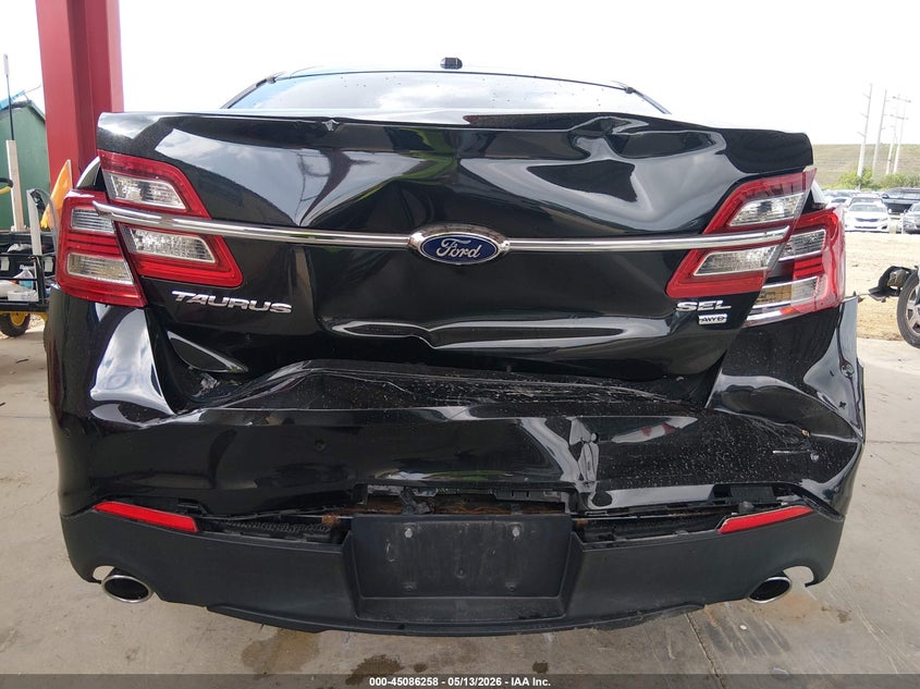 2015 FORD TAURUS auction photo 6