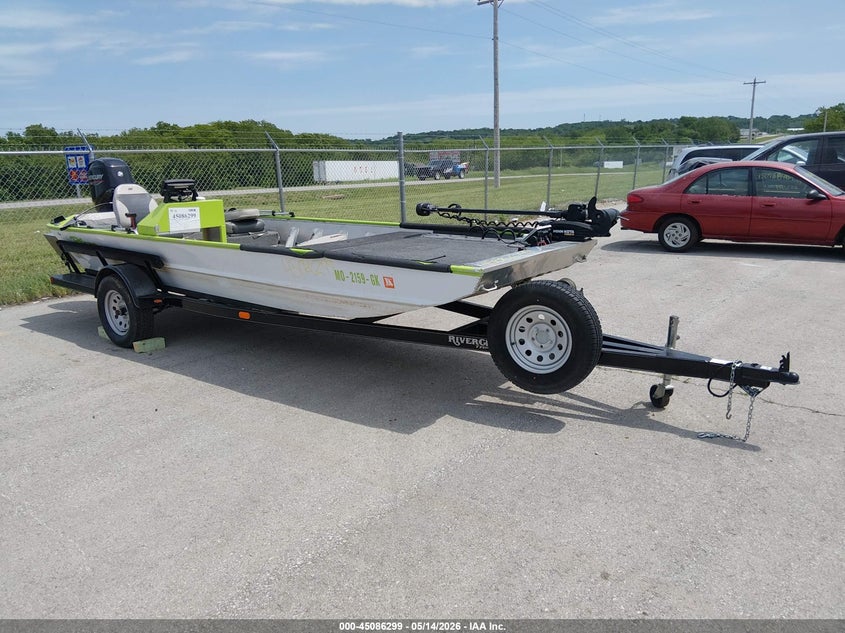 2021 BLAZER 17' auction photo 1