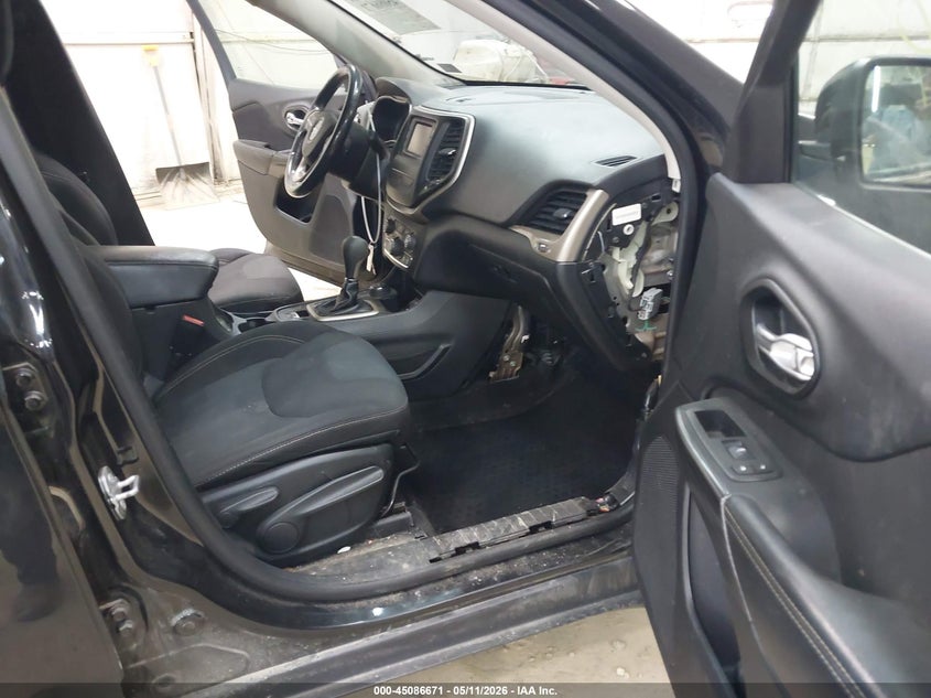 2015 JEEP CHEROKEE auction photo 5