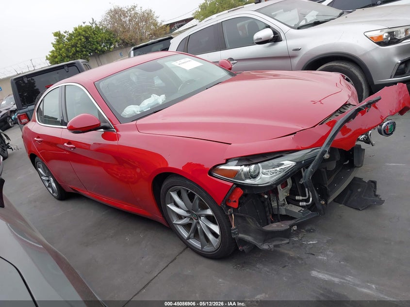 2017 ALFA ROMEO GIULIA TI RWD