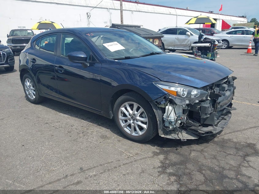 Vin: 3mzbn1k72jm191359, lot: 45584821, mazda mazda3 sport 2018 img_1