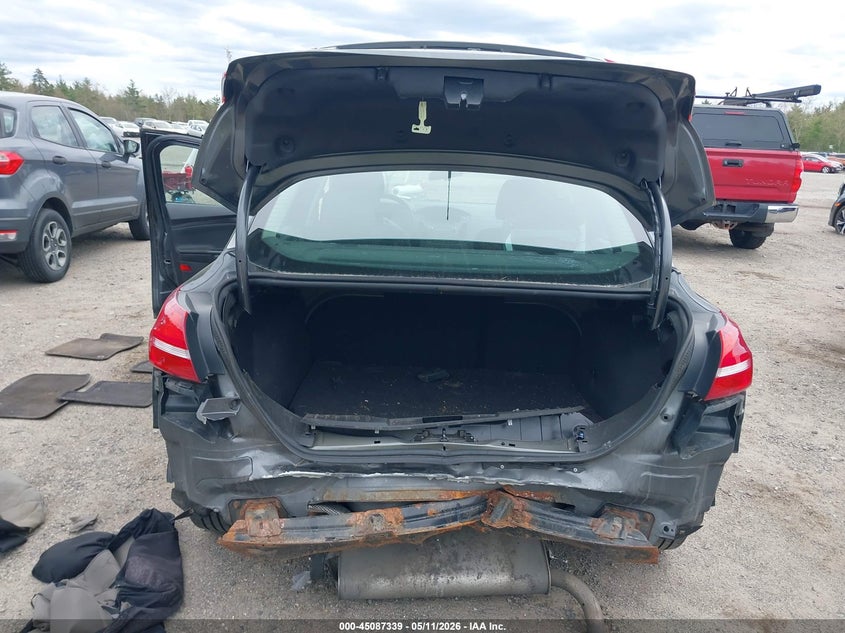 VIN 1FADP3F2XHL265323 2017 FORD FOCUS SE