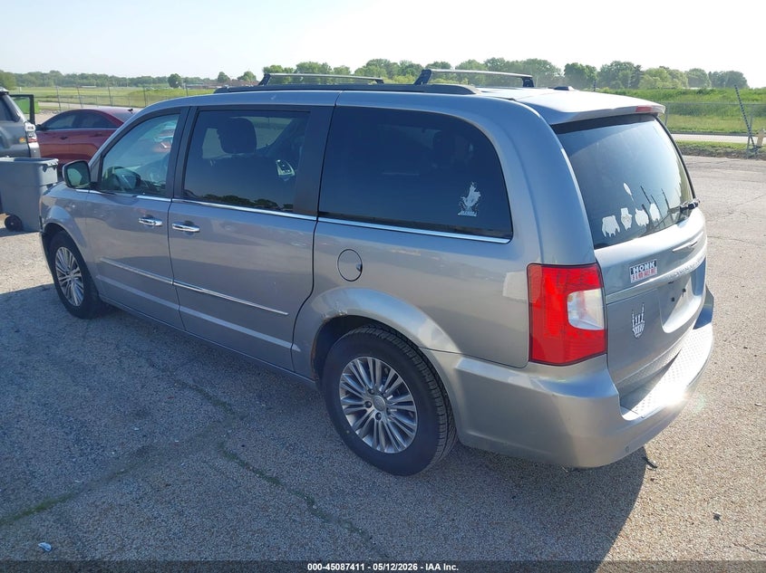 Vin: 2c4rc1cg8dr802451, lot: 45584974, chrysler town & country touring-l 20133