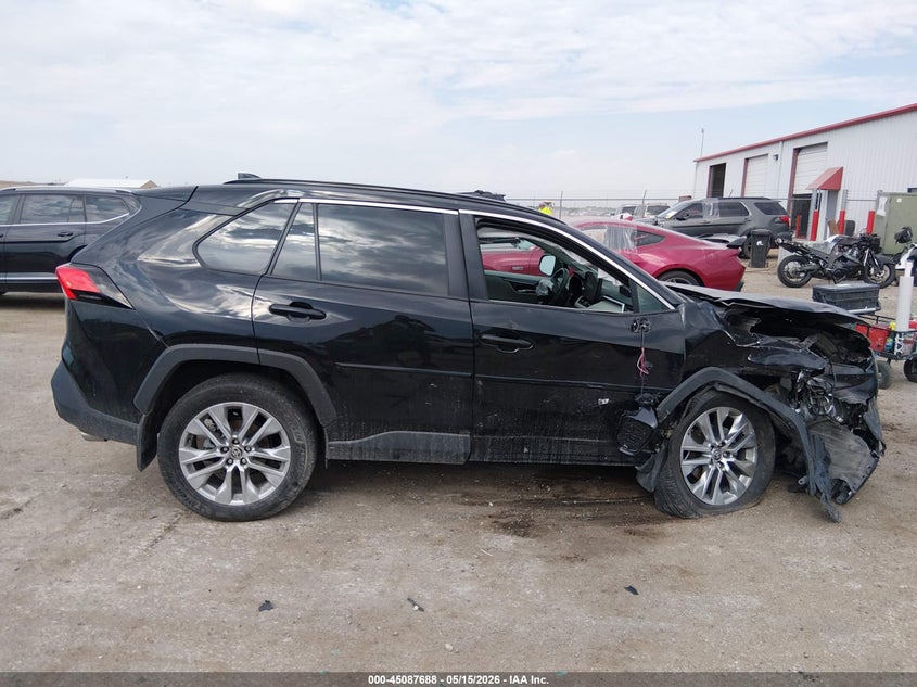 AtlanticExpress - Toyota RAV4