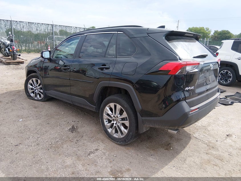 AtlanticExpress - Toyota RAV4