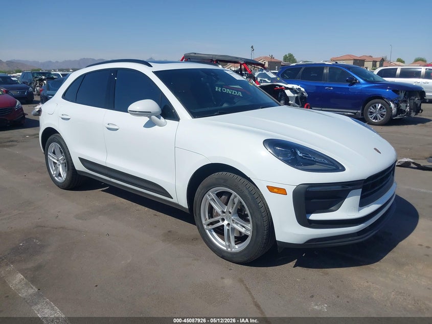 2022 PORSCHE MACAN