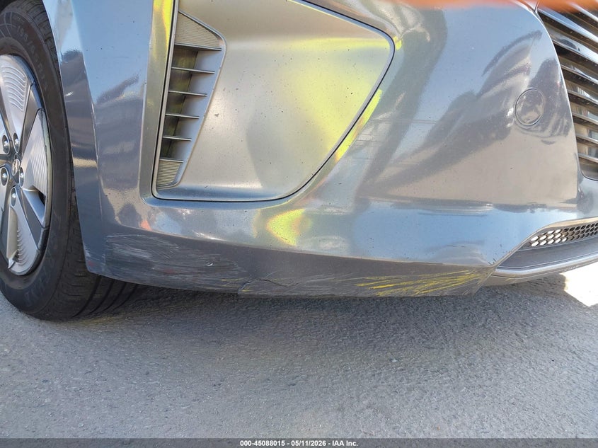 VIN KMHC65LC4KU171615 2019 HYUNDAI IONIQ HYBRID BLUE