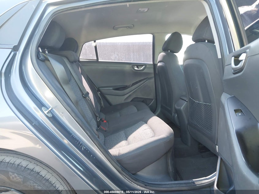 VIN KMHC65LC4KU171615 2019 HYUNDAI IONIQ HYBRID BLUE