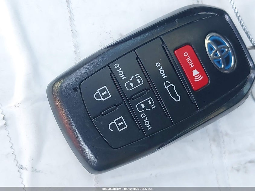 VIN 5TDESKFC6NS061872 2022 TOYOTA SIENNA PLATINUM