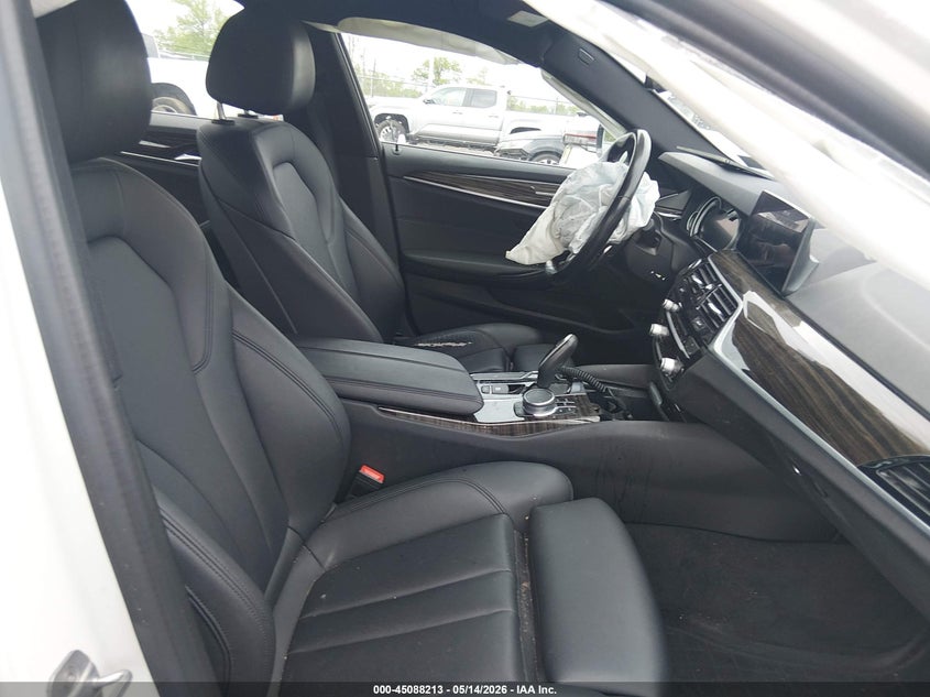 2019 BMW 530I — zdjęcie 5