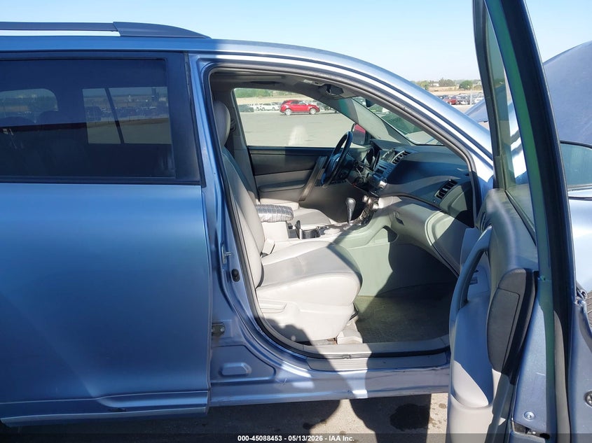 2008 TOYOTA HIGHLANDER auction photo 5