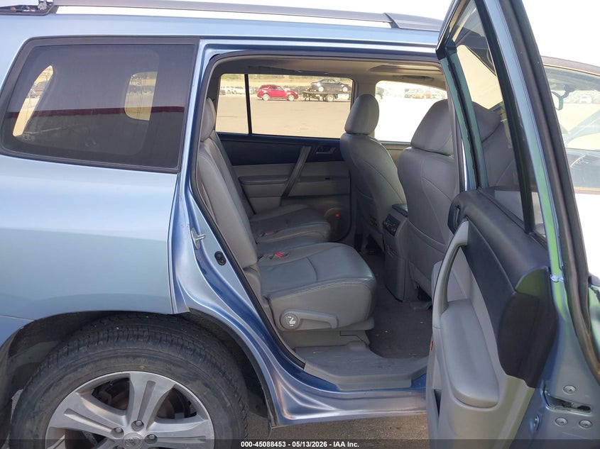 2008 TOYOTA HIGHLANDER auction photo 8