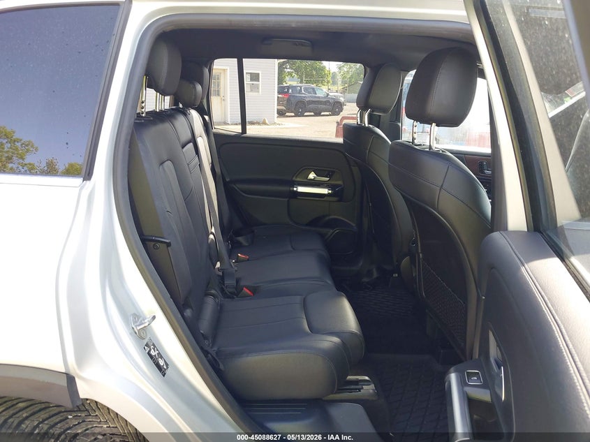 2021 MERCEDES-BENZ GLB 250 auction photo 8