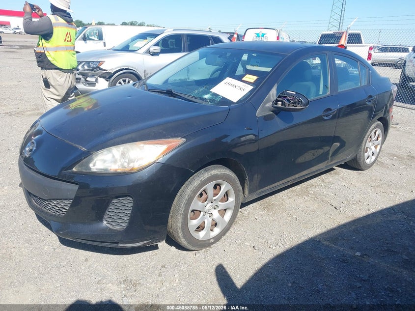 Vin: jm1bl1uf0c1516054, lot: 45586348, mazda mazda3 i sport 20122