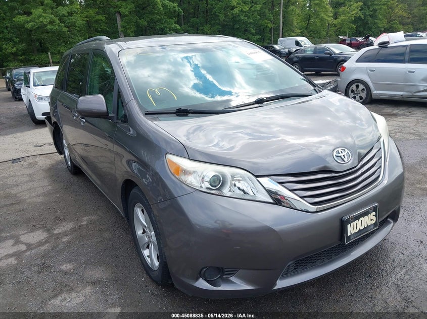 2015 Toyota Sienna