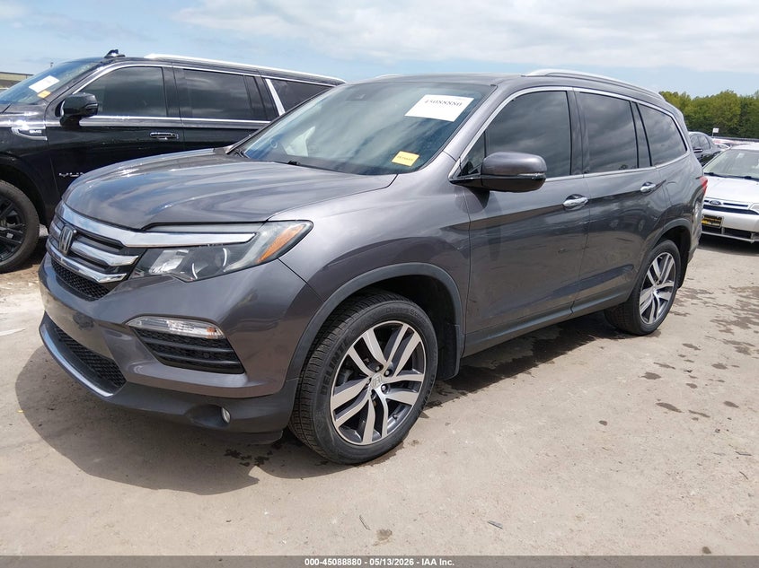 2017 Honda Pilot Touring 5FNYF6H93HB084710 photo 1