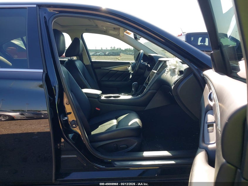 2015 INFINITI Q50 auction photo 5