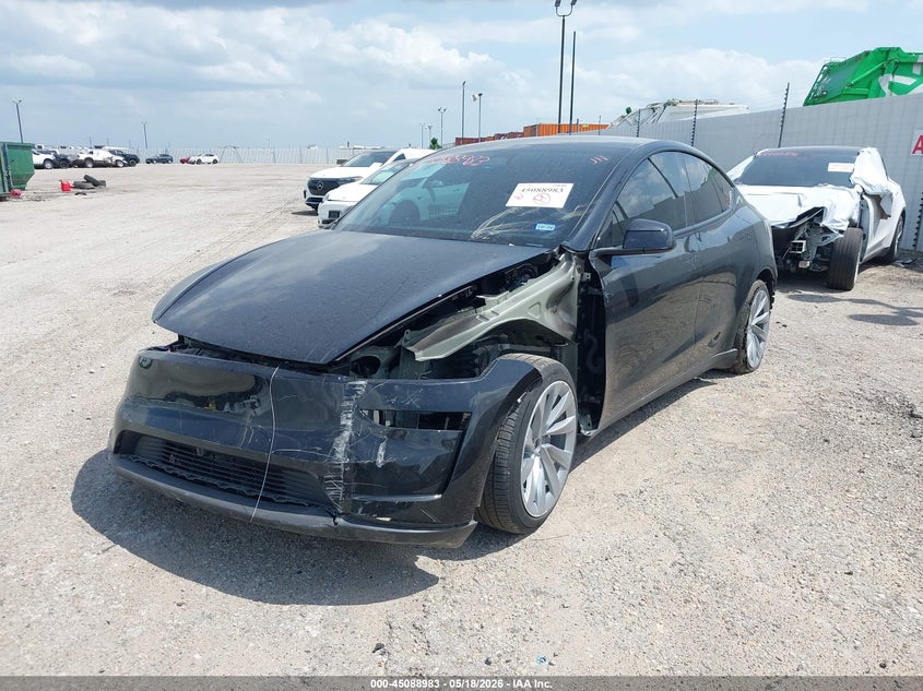 2026 Tesla Model Y Premium Rear-Wheel Drive/Rear-Wheel Drive 7SAYGDED1TA582987 photo 1