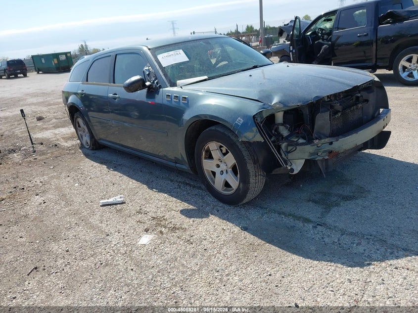 2005 Dodge Magnum Se