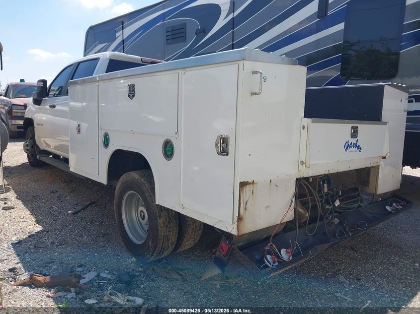 2023 CHEVROLET SILVERADO 3500HD CHASSIS auction photo 3