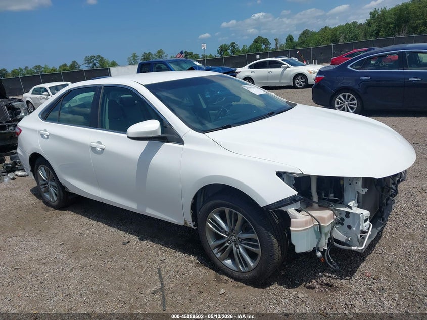 TOYOTA CAMRY SE 2017