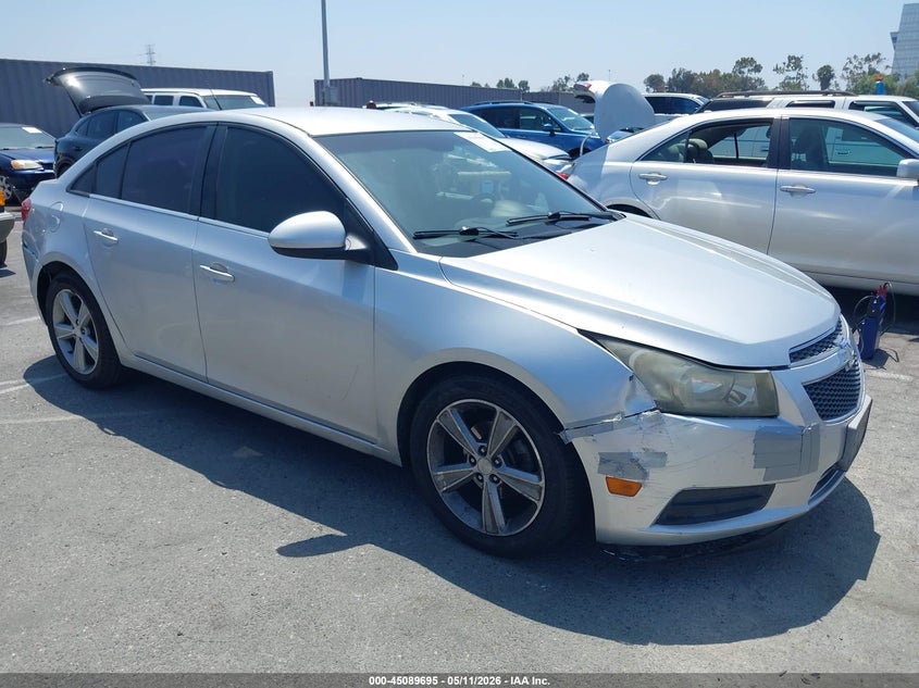 2013 CHEVROLET CRUZE auction photo 1