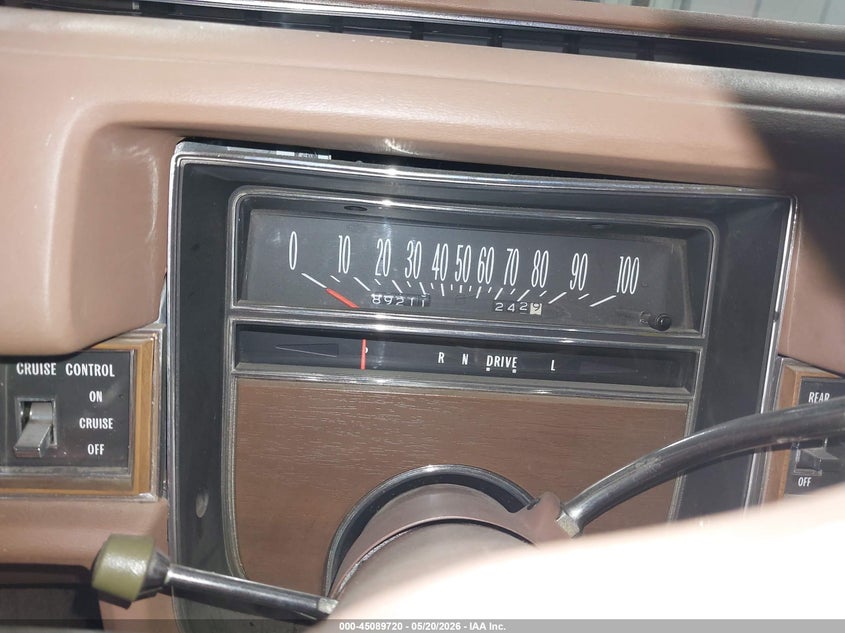 1975 Cadillac Sedan Deville VIN: 6D49S5Q261786 Lot: 45089720