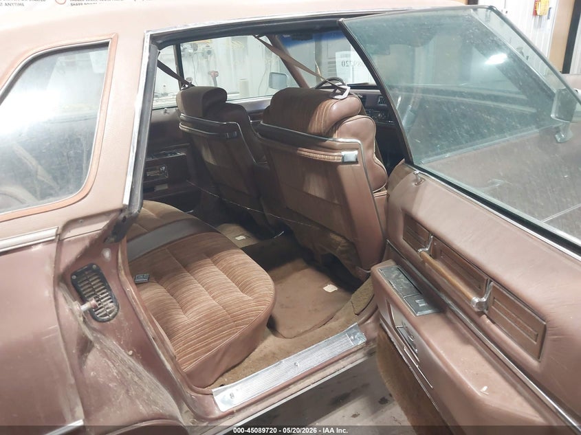 1975 Cadillac Sedan Deville VIN: 6D49S5Q261786 Lot: 45089720