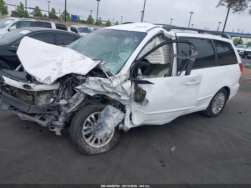 2010 Toyota Sienna Le 5TDKK4CC8AS290552 photo 1