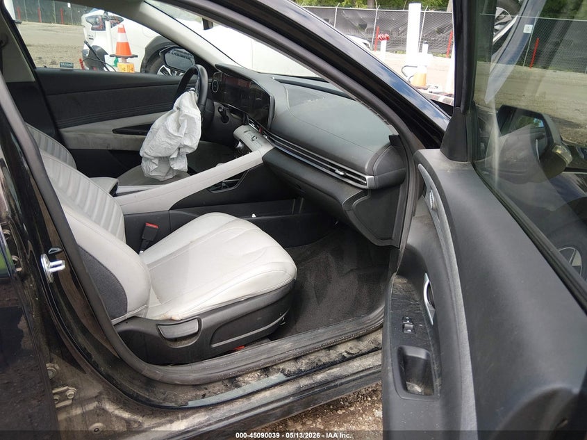 2022 HYUNDAI ELANTRA(VIN: 5NPLP4AG8NH065376