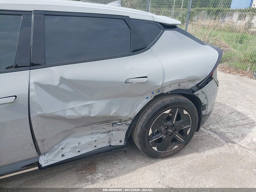 2025 Kia Ev6 Wind Awd VIN: 5XYC3DJC8SG013306 Lot: 45090548